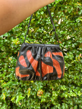 Load image into Gallery viewer, Vintage Brown & Black Handbag