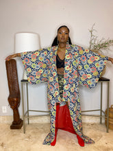 Load image into Gallery viewer, Abstract Printed Kimono