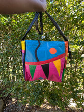 Load image into Gallery viewer, Multicolor Geometric 80’s Purse
