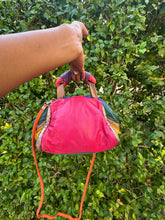 Load image into Gallery viewer, Vintage Colorful top handle handbag
