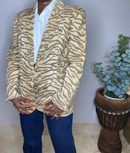 Load image into Gallery viewer, Vintage Tiger Stripped Blazer
