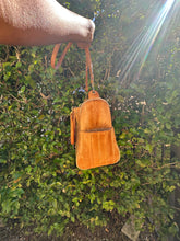 Load image into Gallery viewer, Tan Eel Skin Handbag
