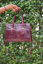 Load image into Gallery viewer, Burgundy Snakeskin Purse
