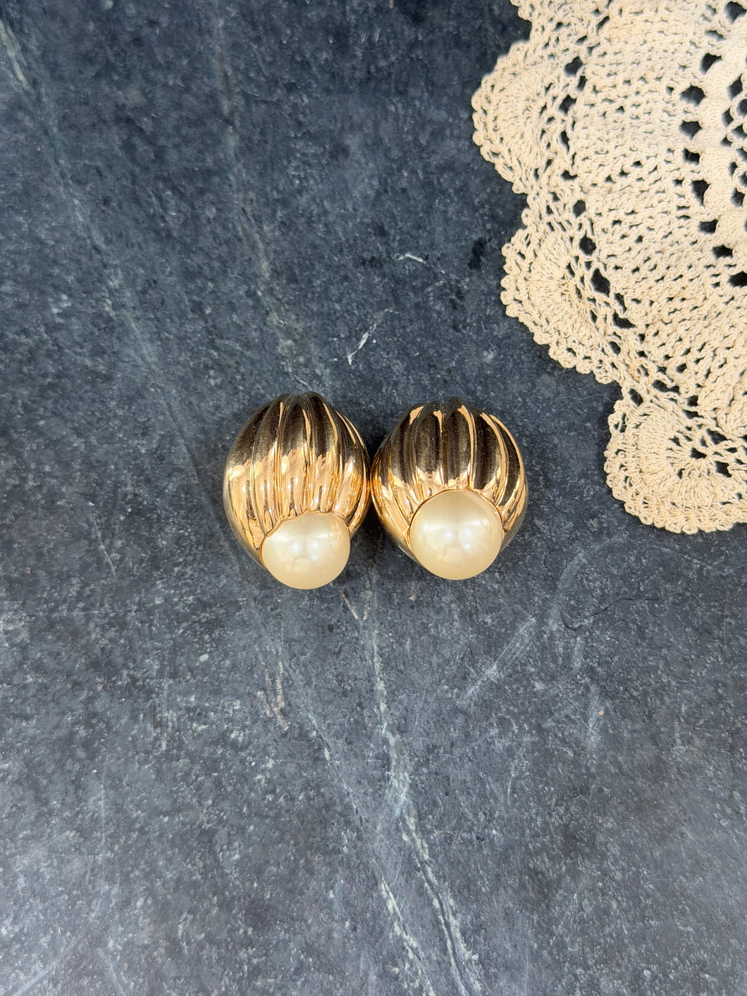 Vintage Ciner Pearl Earrings