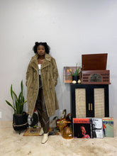 Load image into Gallery viewer, Tan Faux Fur Coat (M/L)
